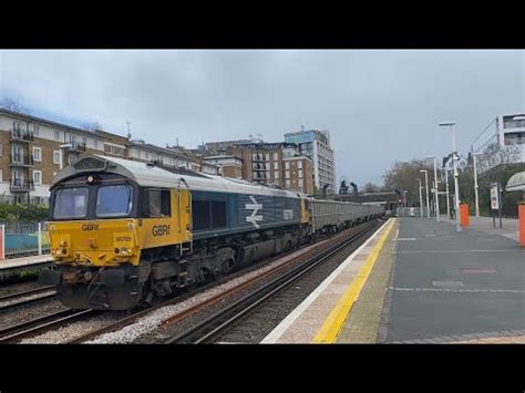 Trains from Reading to Kensington Olympia